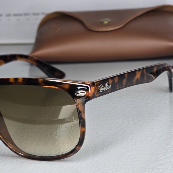 Ray-Ban RB4147 Boyfriend sunglasses - Picture 2 of 5
